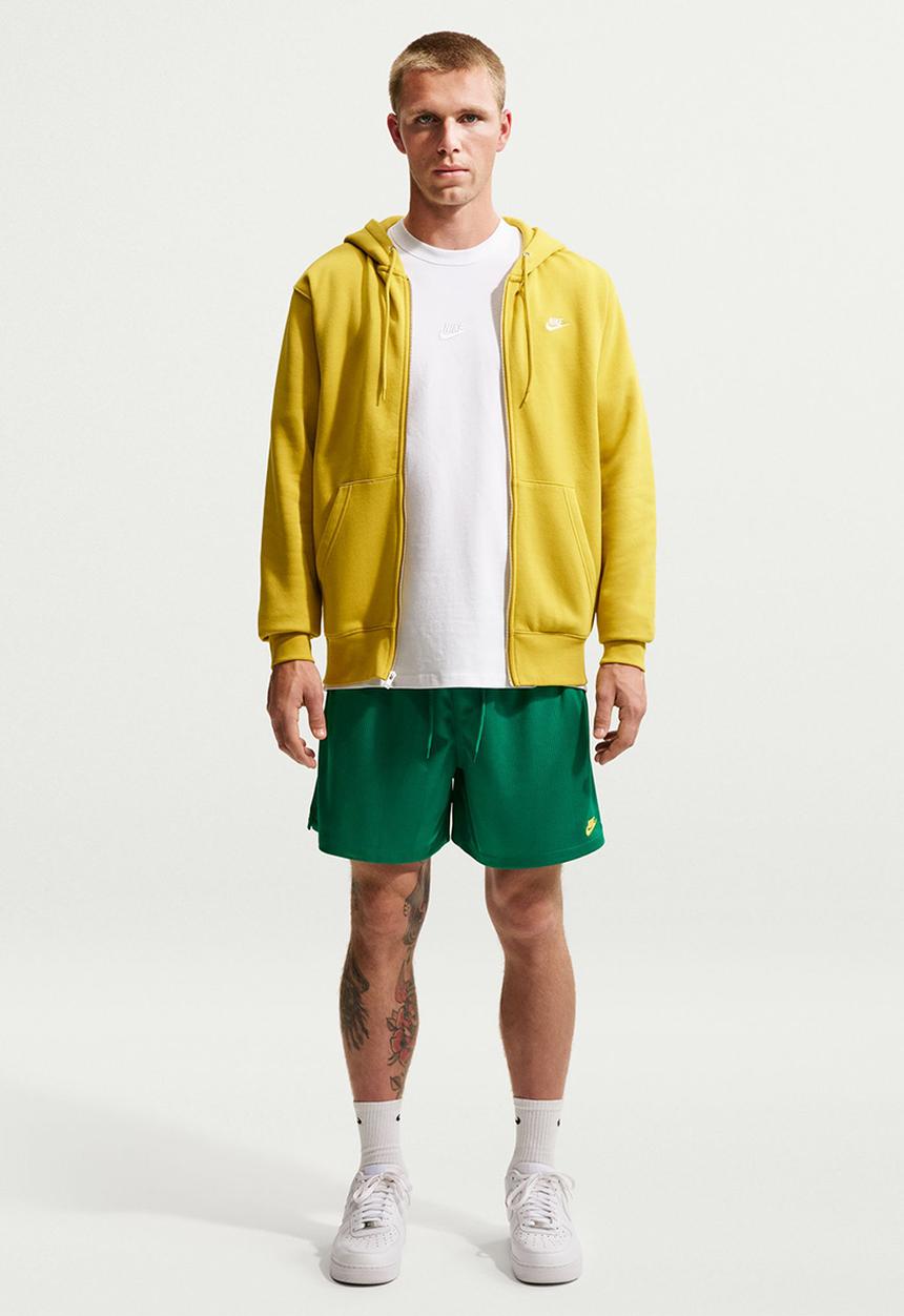 Nike - NSW Club Flow Embossed Football Shorts - Green
