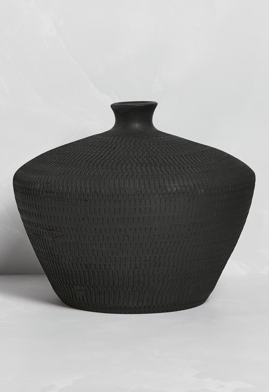 Sixth Floor - Palma Terracotta Vase - Black