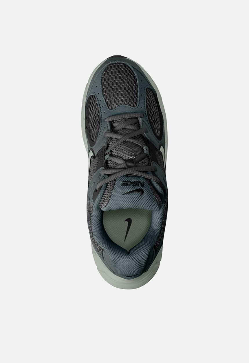 Nike - Nike V5 Runner Suede Grade School