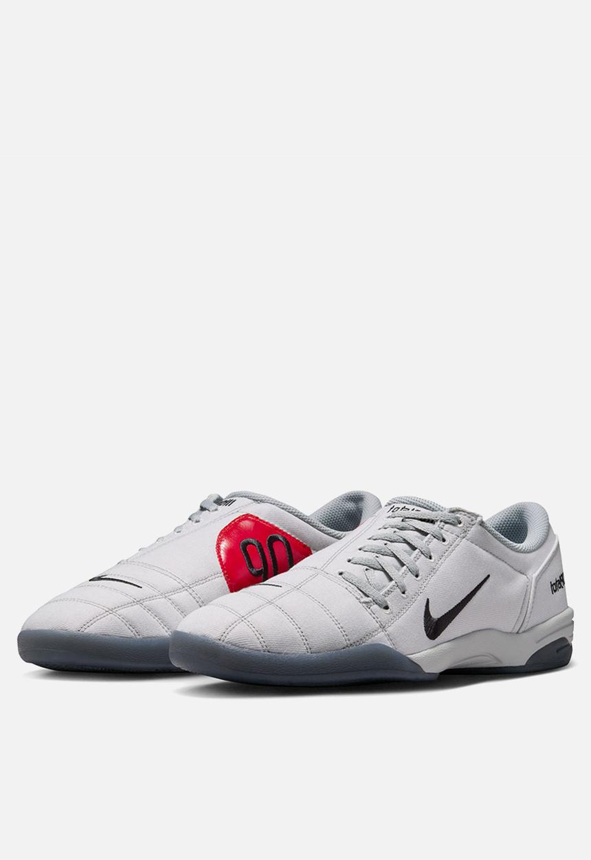 Nike - Nike Total 90 Premium