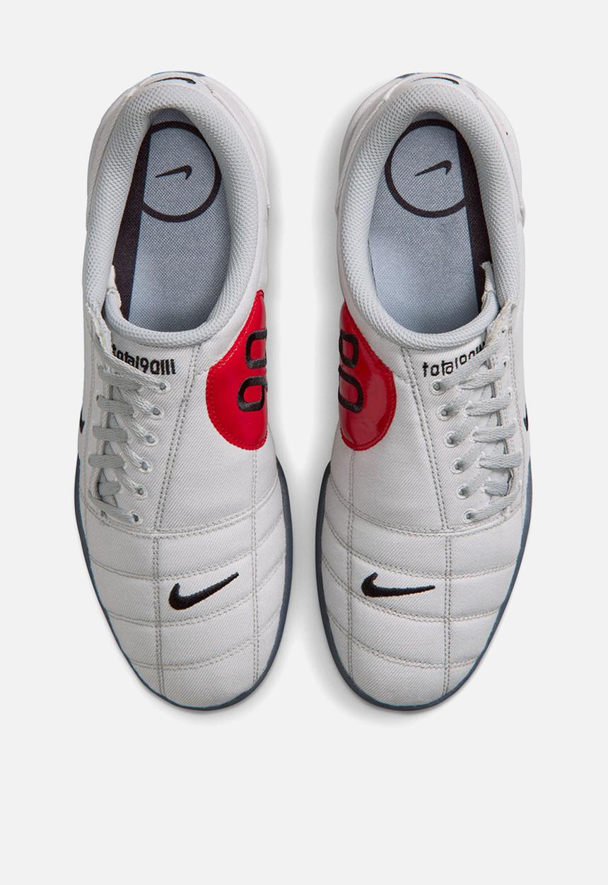 Nike - Nike Total 90 Premium