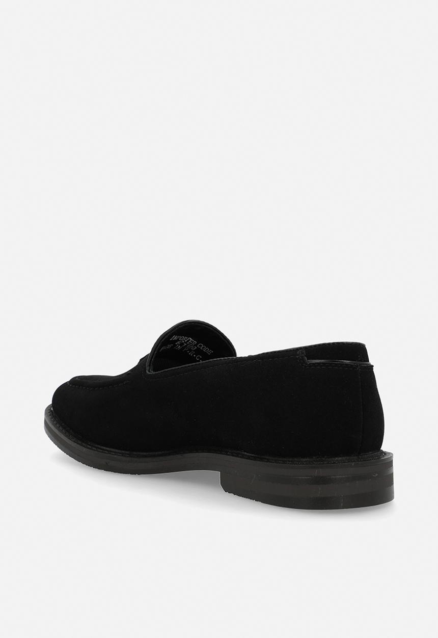 PC - Tassel slip on - black suede