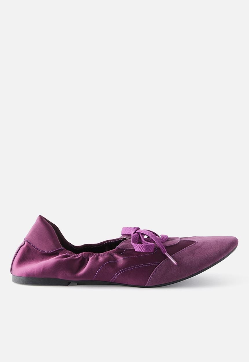 Cotton On - Harley Ruched Ballet - berry satin.