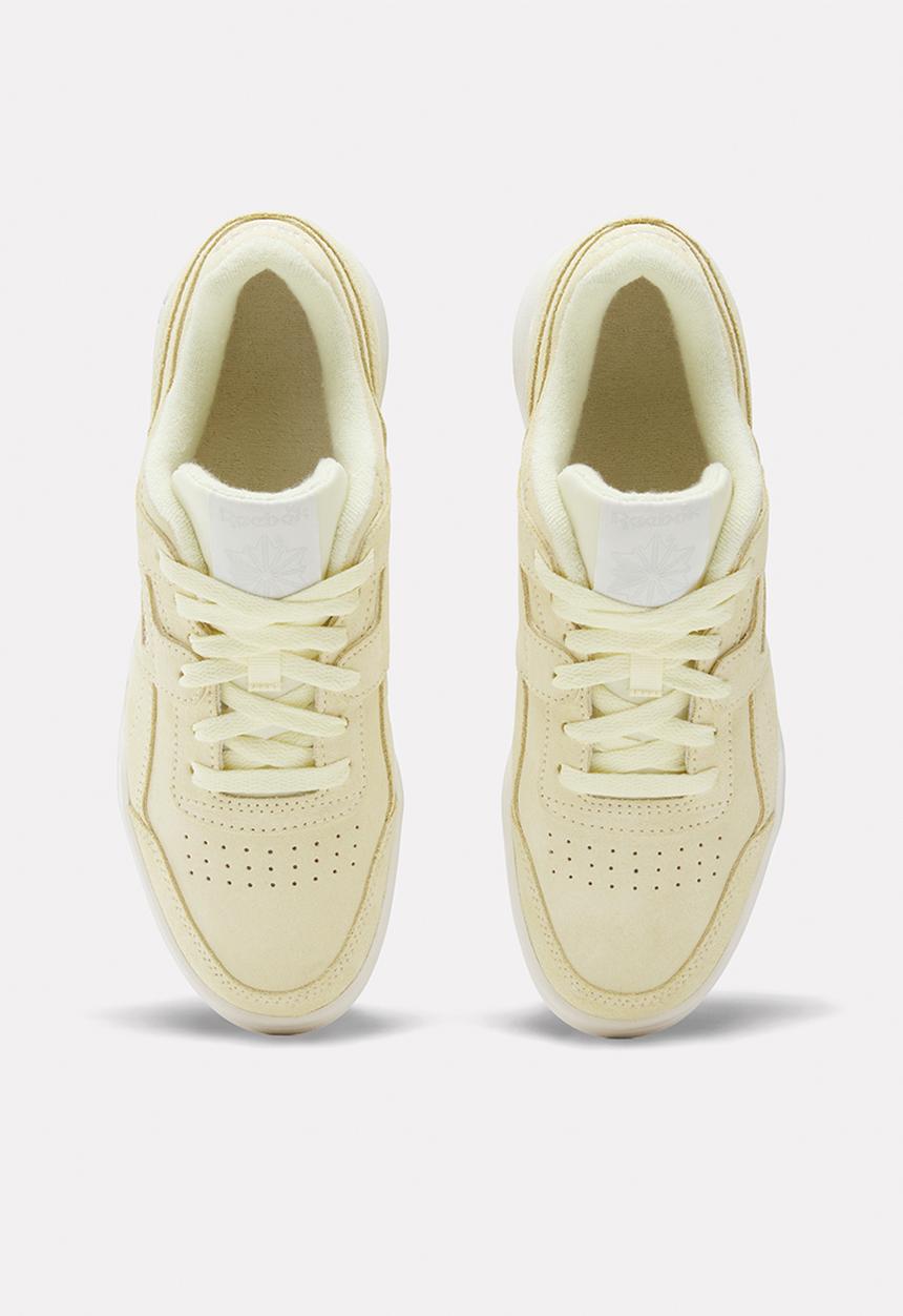 Reebok - WORKOUT PLUS