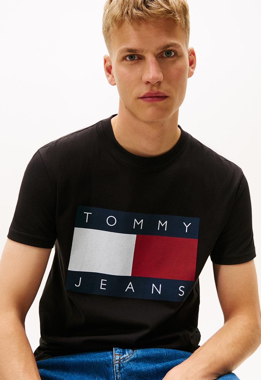 Tommy Hilfiger - Tjm Reg Big Flag Ss Tee Ext - Black