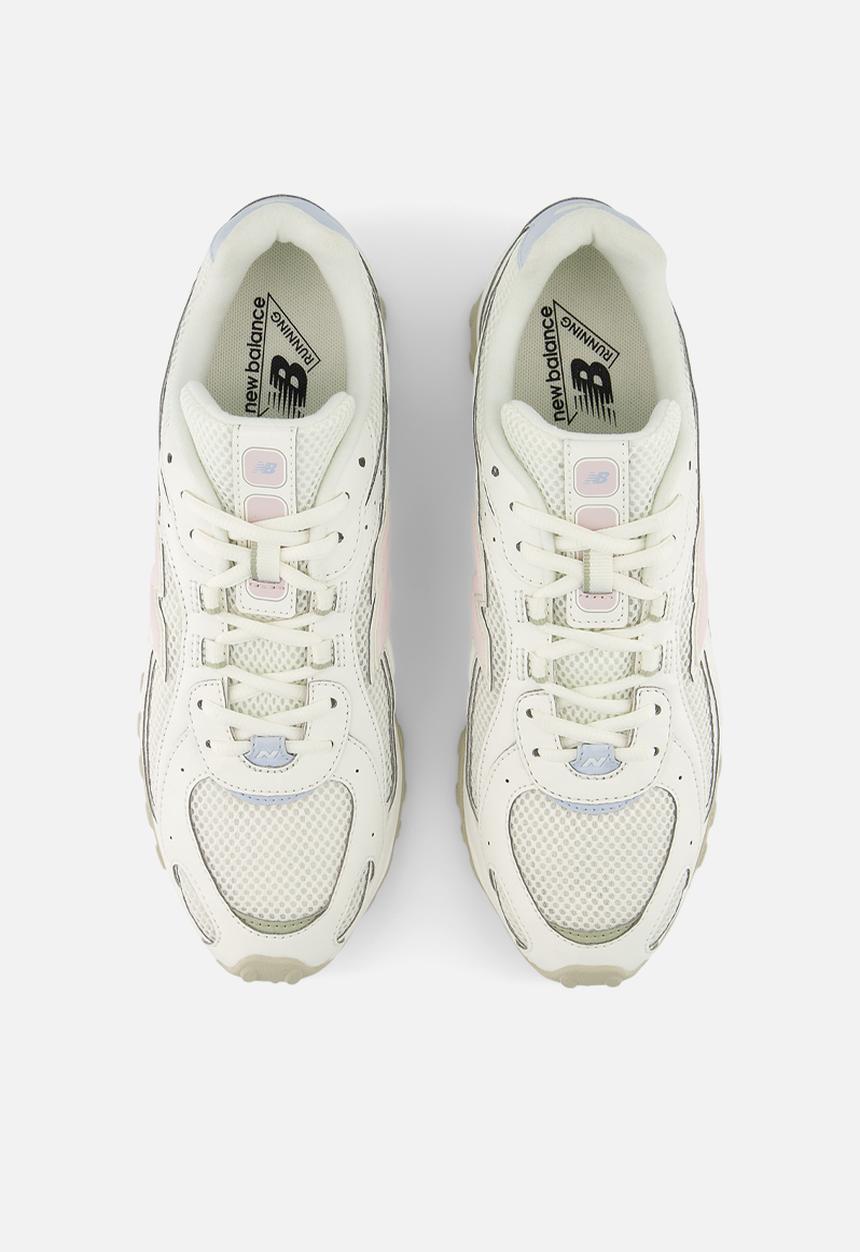 New Balance  - 204L