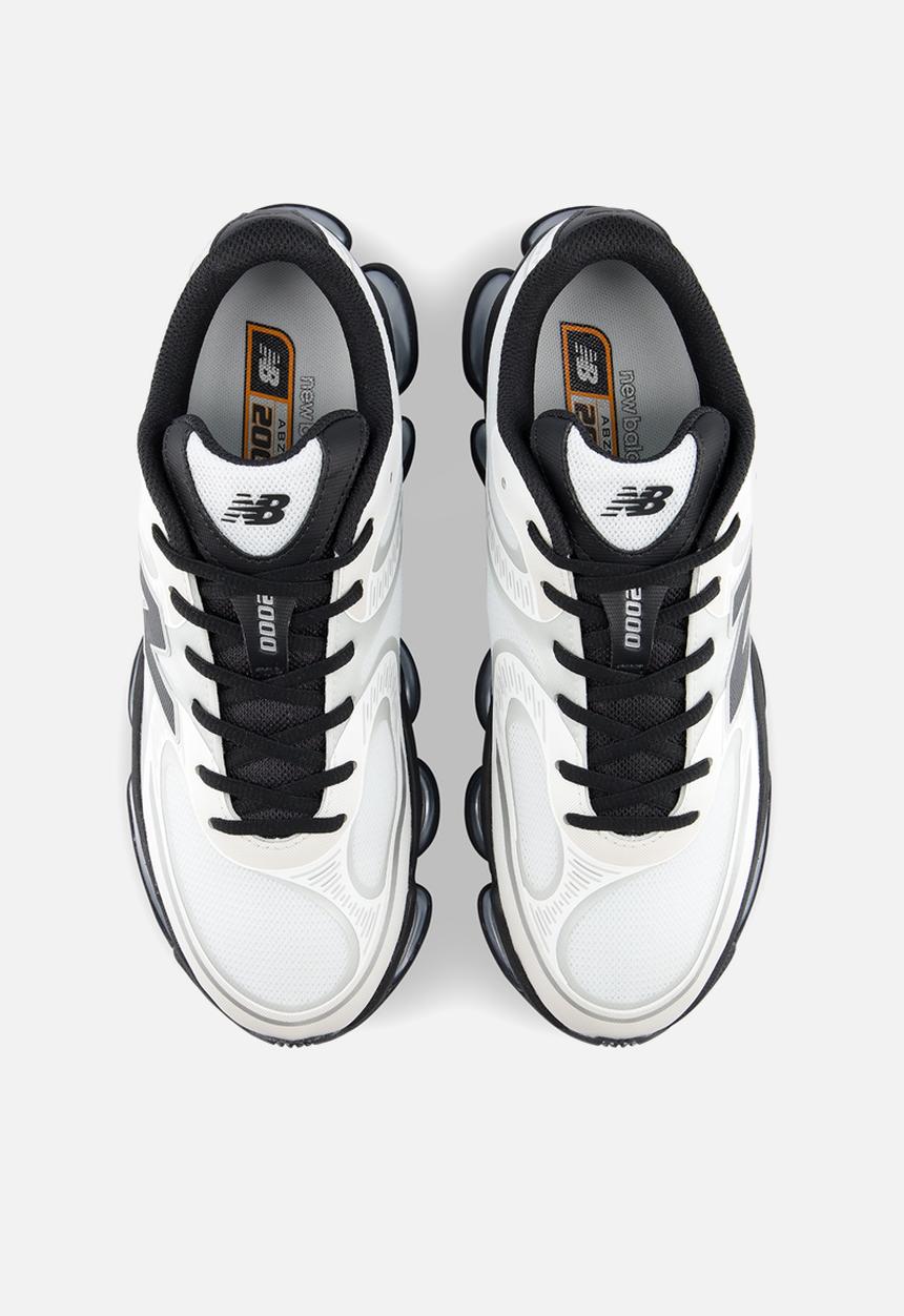New Balance  - ABZORB 2000