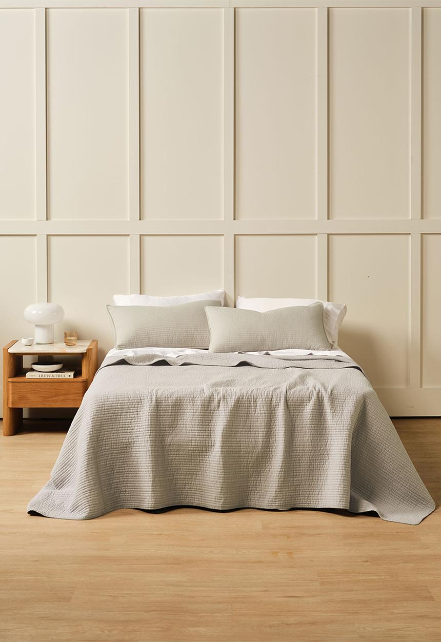 Linen House - Marceau quilt with 2 pillowcase shams - oatmeal