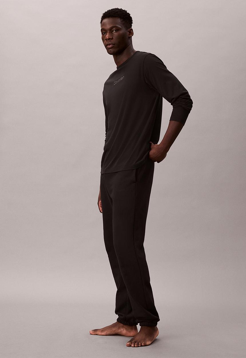 Calvin Klein - L/S Jogger Set - Blk Top, Diamond Lg_Fall Berry Btm