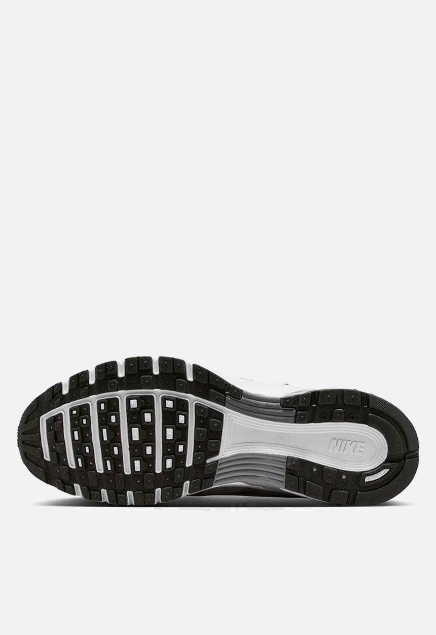 Nike - NIKE P-6000