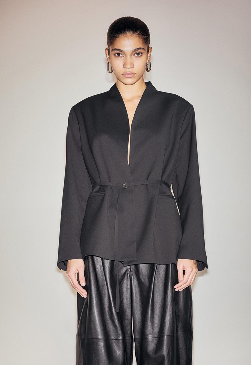 H&M - Belted blazer - black