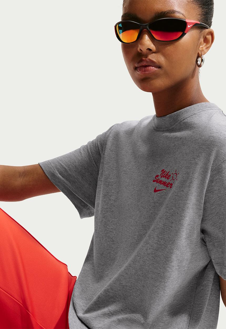 Nike - W Nsw Nvlty Boxy Os Tee - Dk Grey Heather