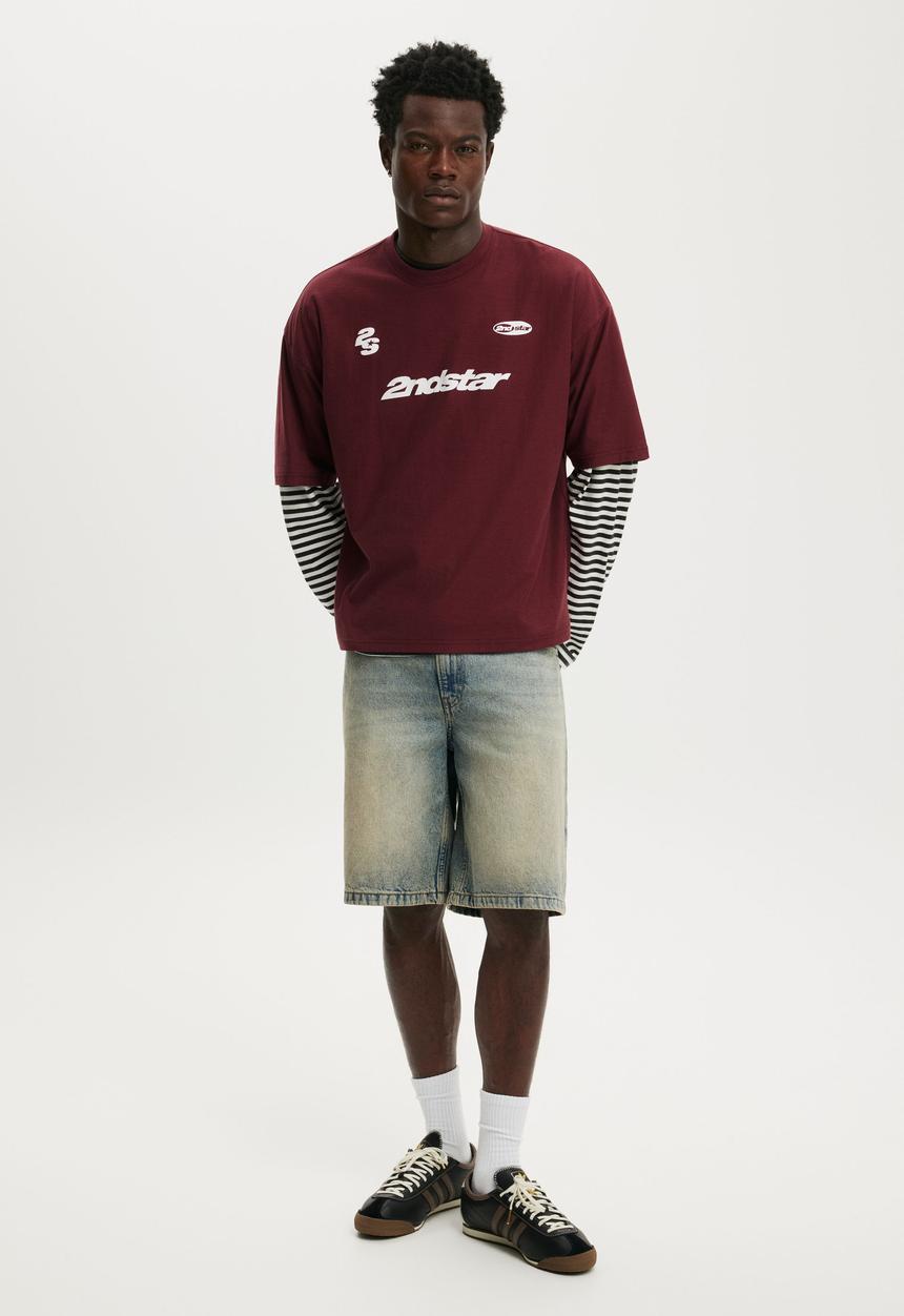 Cotton On - Cropped Fit Graphic T-shirt - True Burgundy/2Ndstar