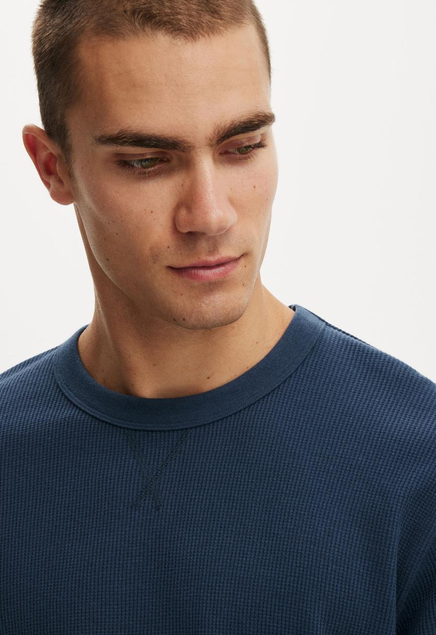 Cotton On - Cropped Fit Textured Long Sleeve - Auto Navy Waffle
