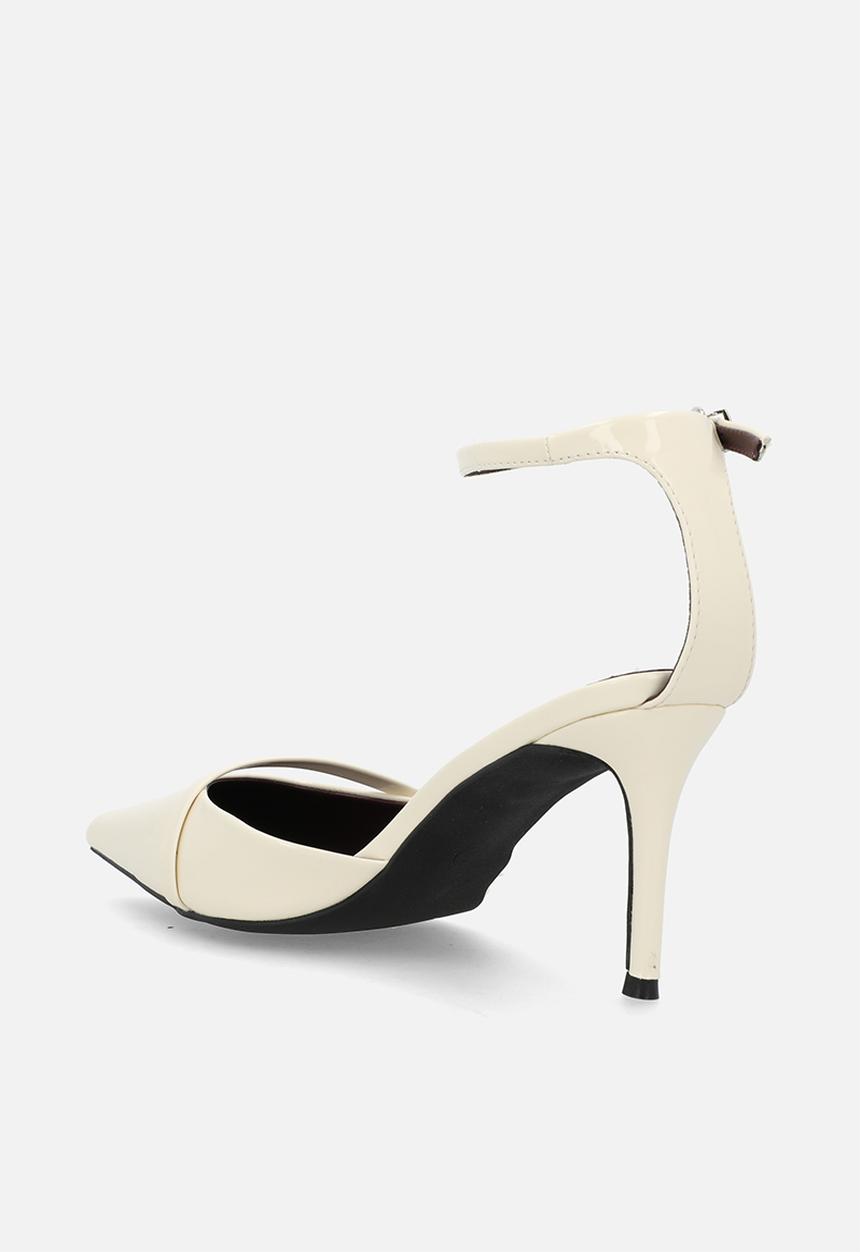 Madison® - Oda ankle strap heel - off white