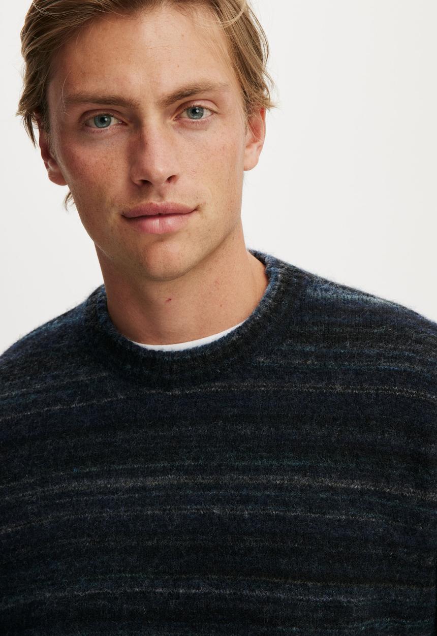 Cotton On - Box Fit Fuzzy Crew Knit - Black Stripe