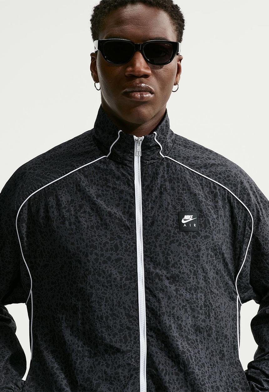 Nike - Nike Air Woven AOP Jacket - Navy