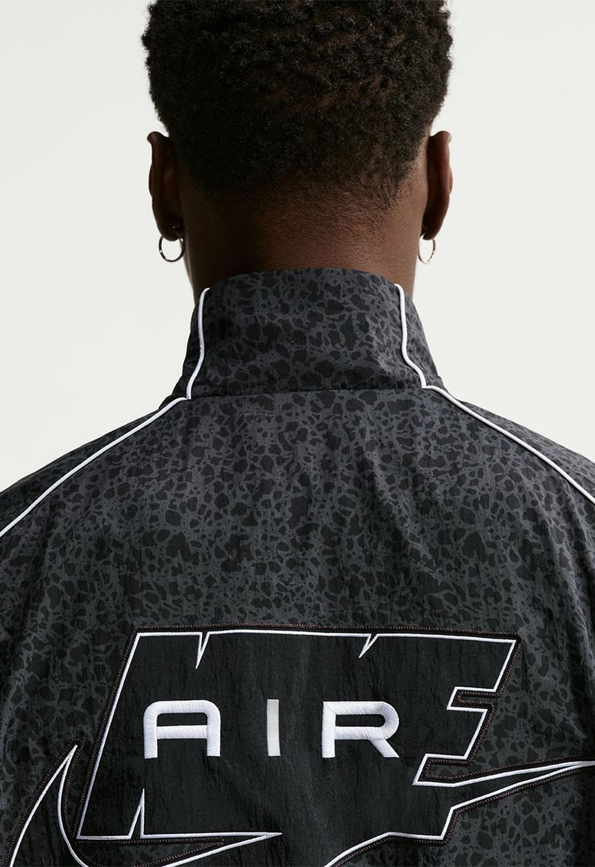 Nike - Nike Air Woven AOP Jacket - Navy