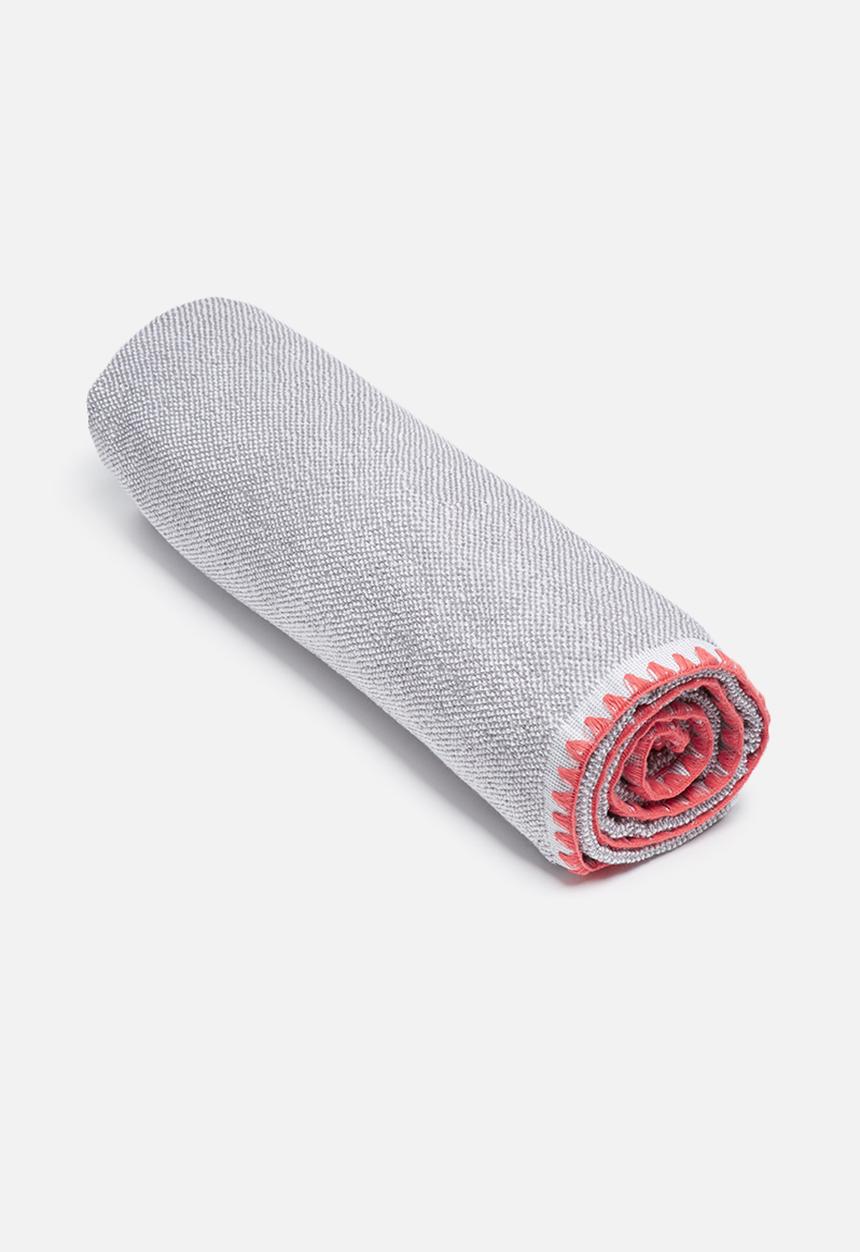 Sixth Floor - Blanket stitch bath sheet