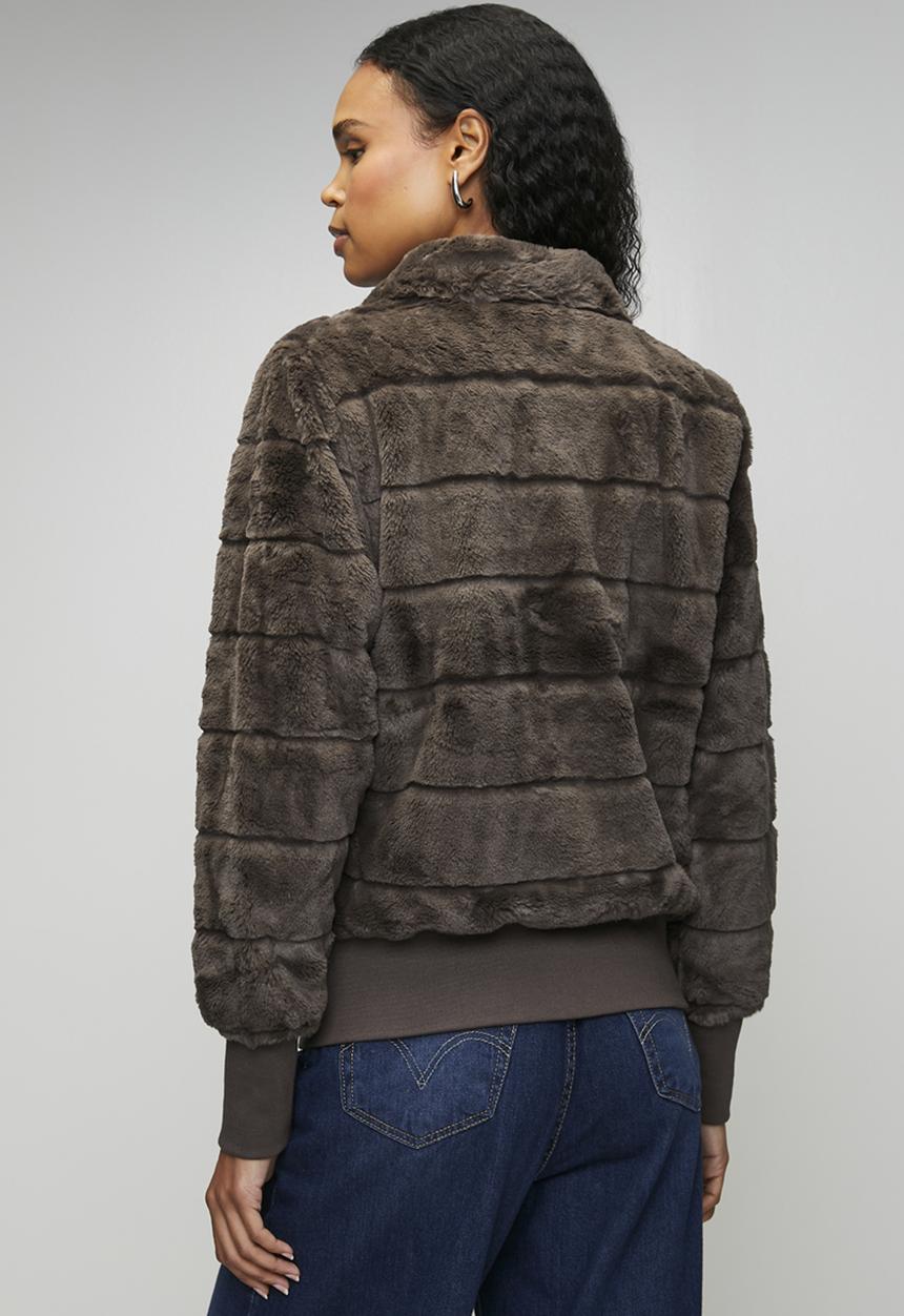 Izabel London - L/S Faux Fur Zip Through Jacket - Chocolatte