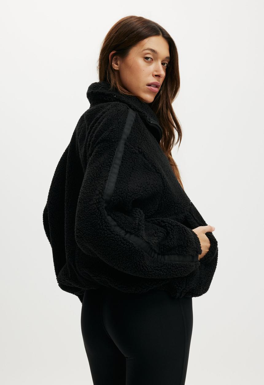 Cotton On - Trail Sherpa Jacket - Black