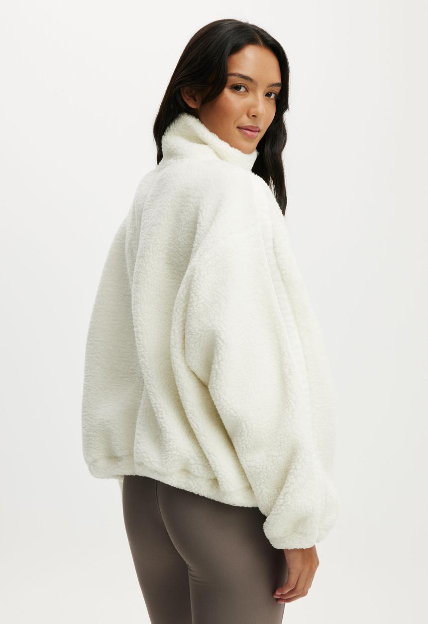 Cotton On - Trail Sherpa Jacket - Coconut Milk