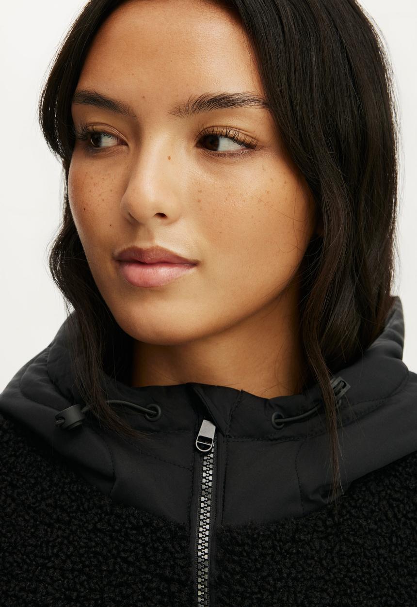 Cotton On - Sherpa Quilted Hooded Jacket - Black