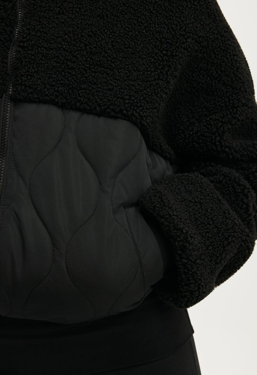 Cotton On - Sherpa Quilted Hooded Jacket - Black