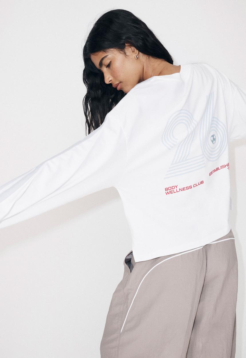 Cotton On - Long Sleeve Boxy Graphic Crew - White/Bwc
