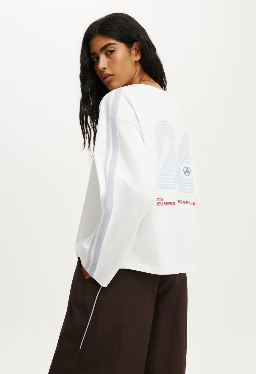 Cotton On - Long Sleeve Boxy Graphic Crew - White/Bwc
