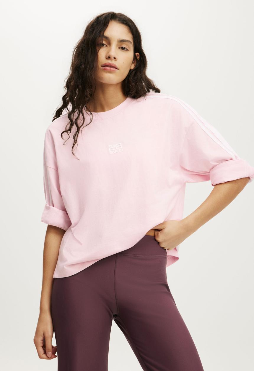Cotton On - Long Sleeve Boxy Graphic Crew - Cherry Dream/Bwc