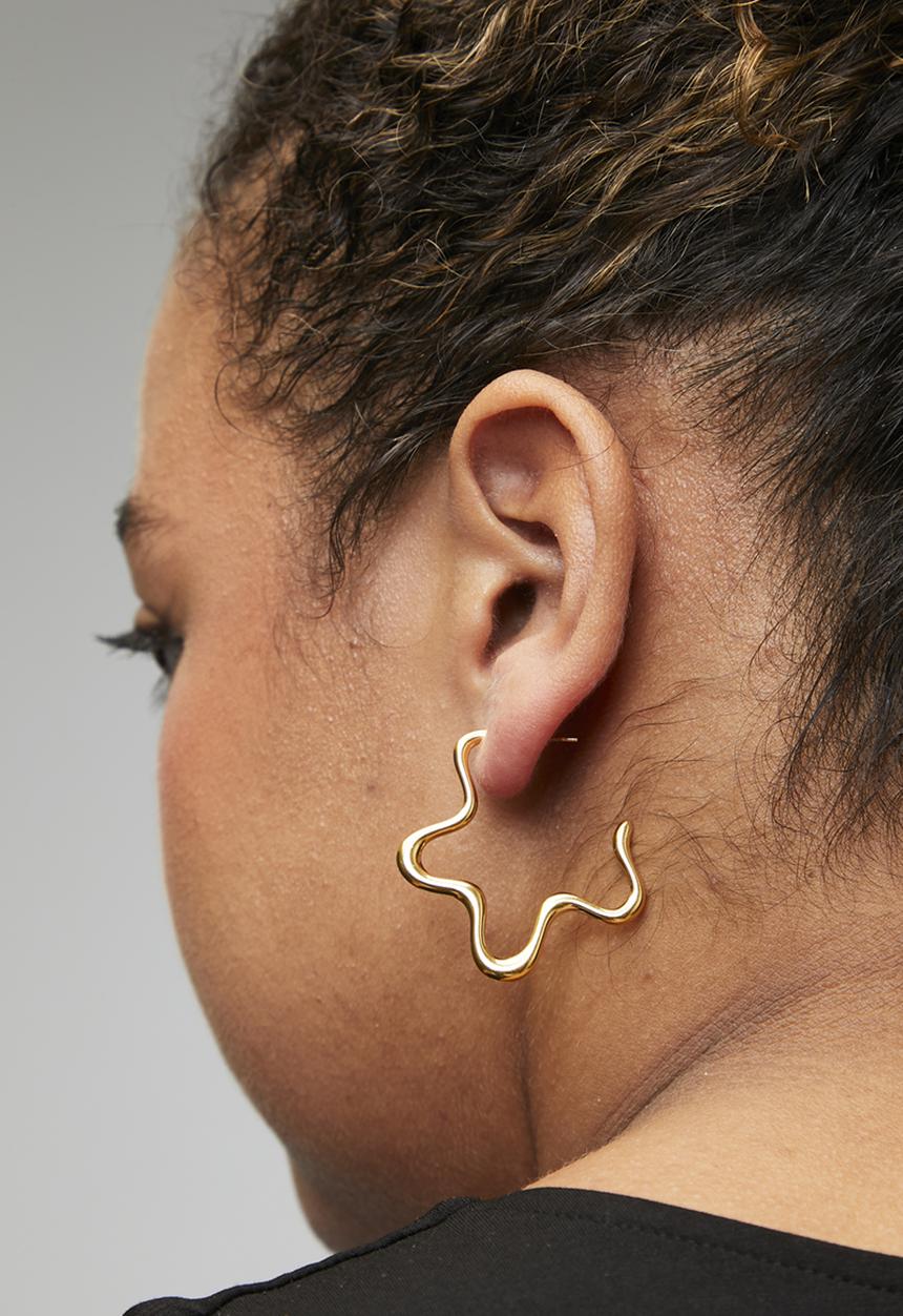 Zoe on Trend - Funky designer hoop earrings - gold