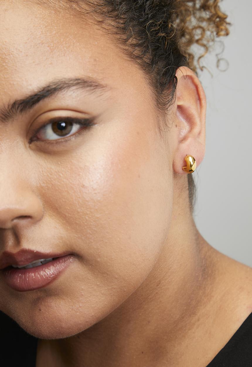 Zoe on Trend - Chunky modern hoop earrings - gold
