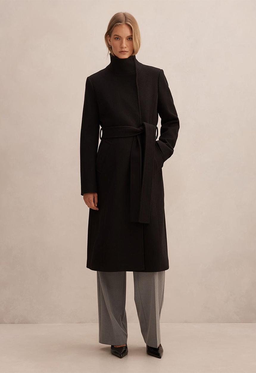 Forever New - Phoebe Funnel Neck Coat in Black