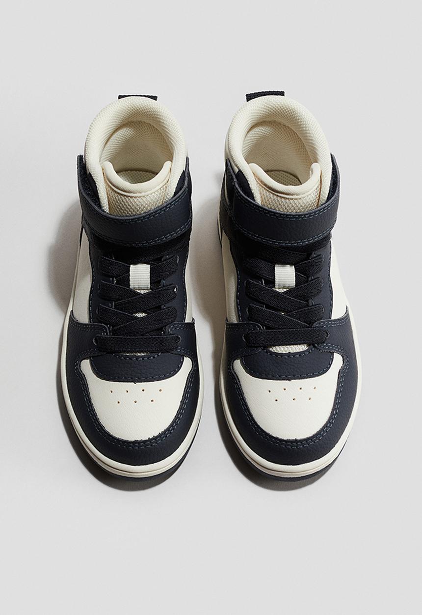 H&M - Hi-top trainers - white/navy blue