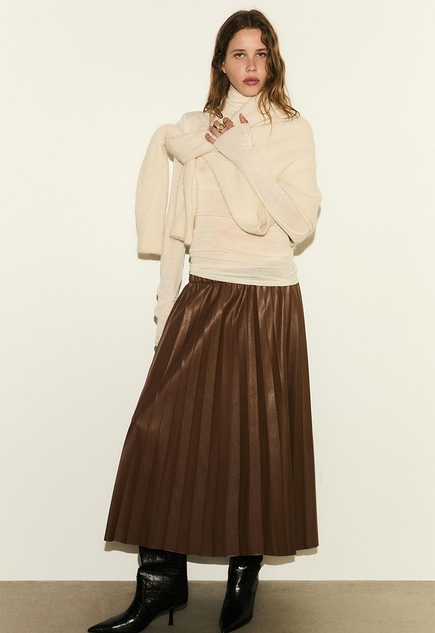 H&M - Coated plisse skirt - brown