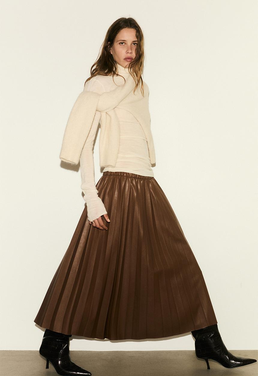 H&M - Coated plisse skirt - brown