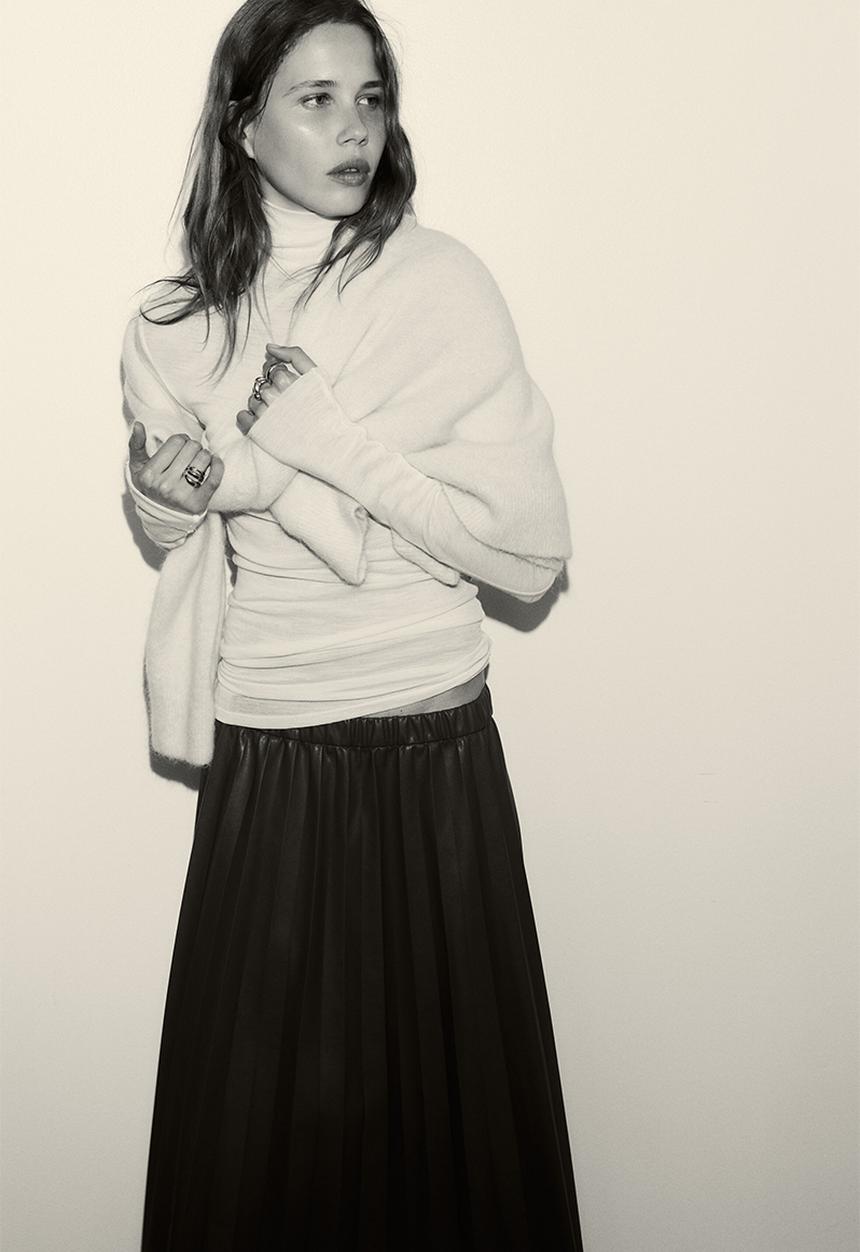 H&M - Coated plisse skirt - brown