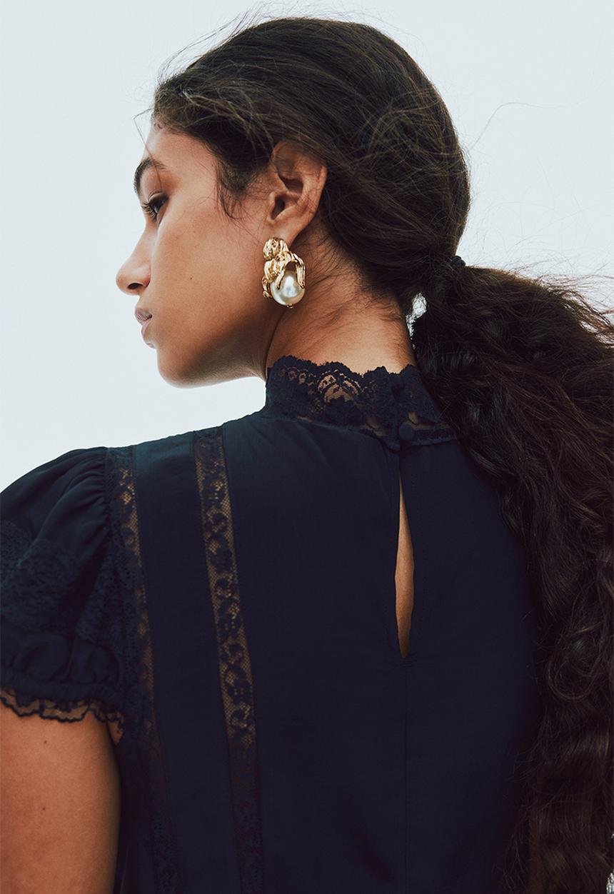 H&M - Lace-detail blouse - black