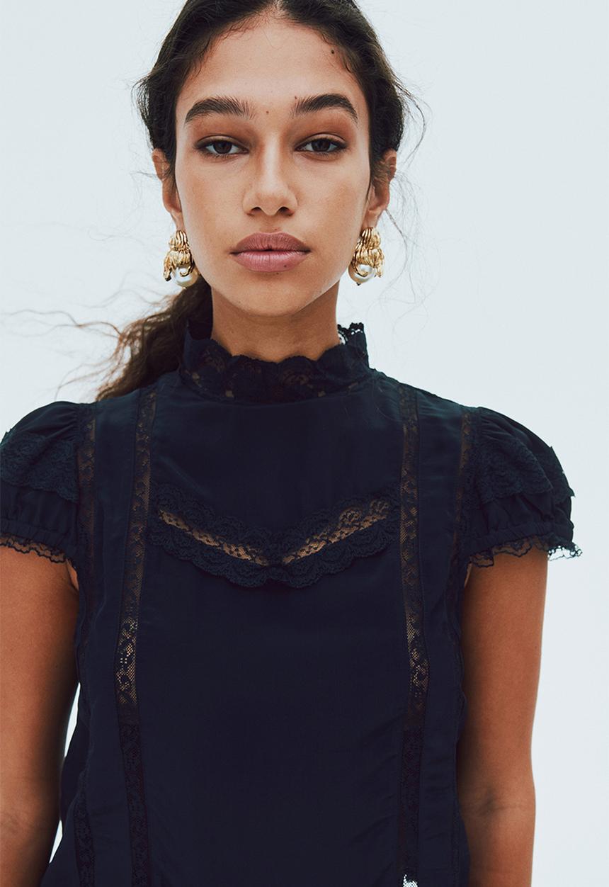 H&M - Lace-detail blouse - black