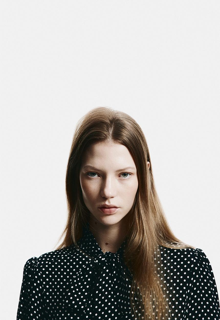 H&M - Bow-collar tunic dress - black/spotted