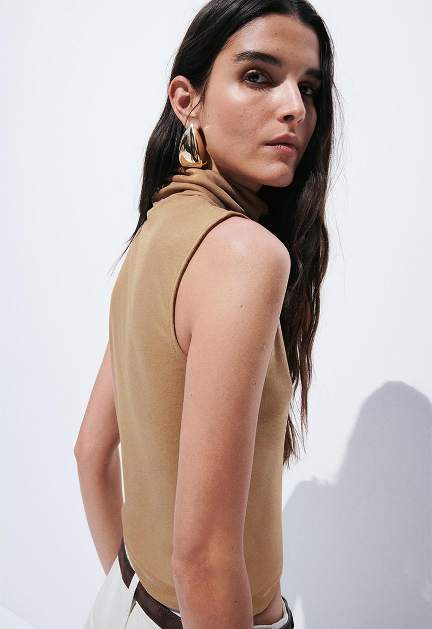 H&M - Fine-knit sleeveless polo-neck top - beige