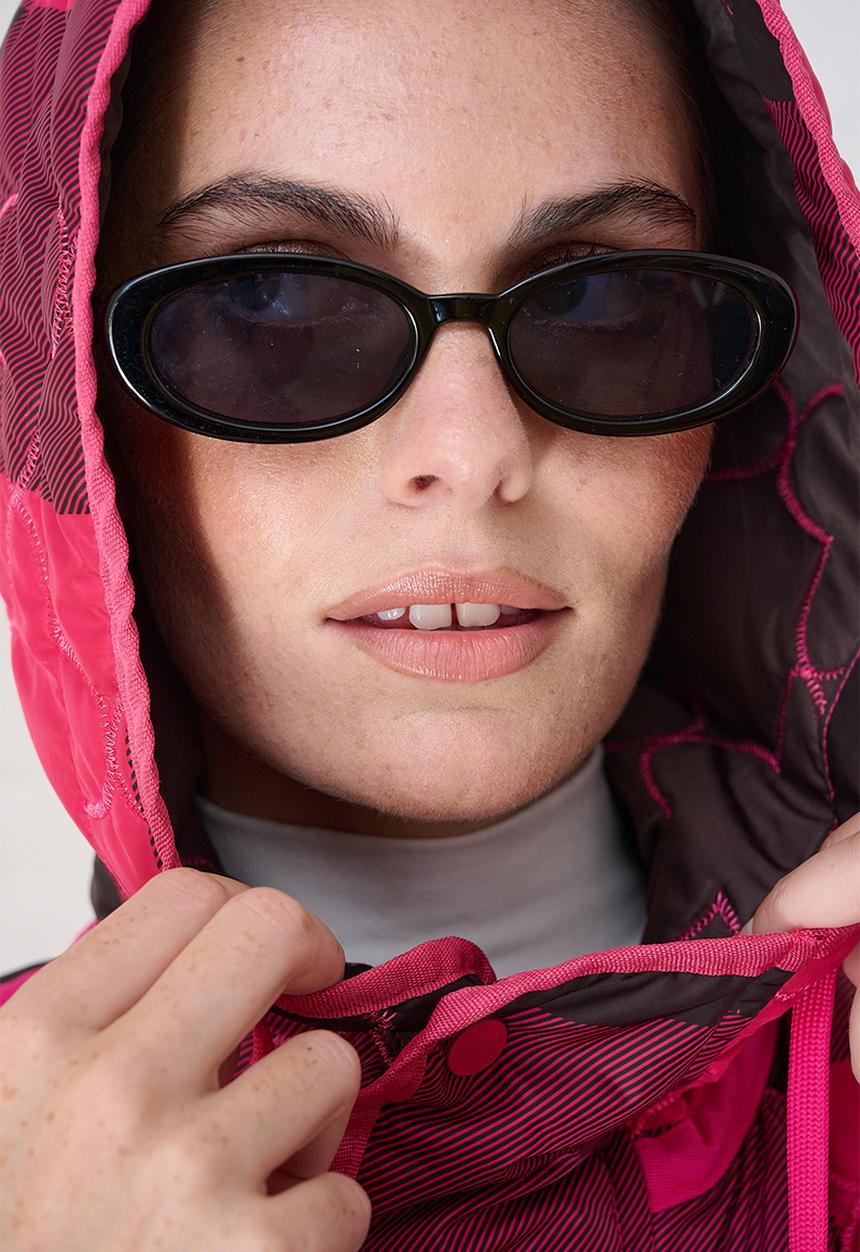 Me&B - The Multiway Check Maxi Puffer - Burgundy