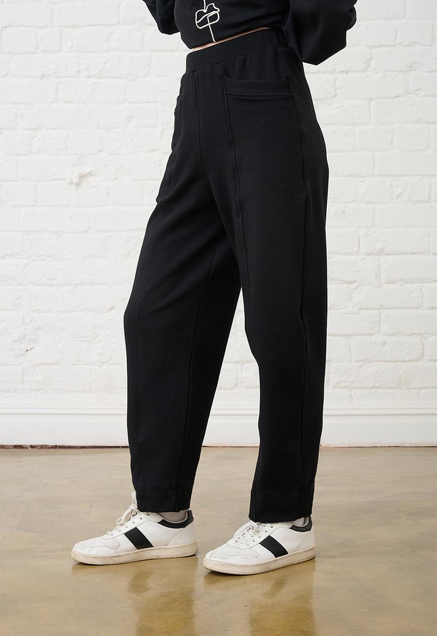 Me&B - Barrel Leg Sweat Pants - Black
