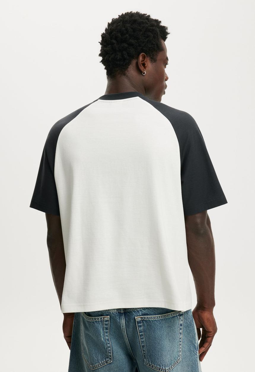 Cotton On - Cropped Fit Graphic T-Shirt - Creampuff / Washed Black - Worldwide