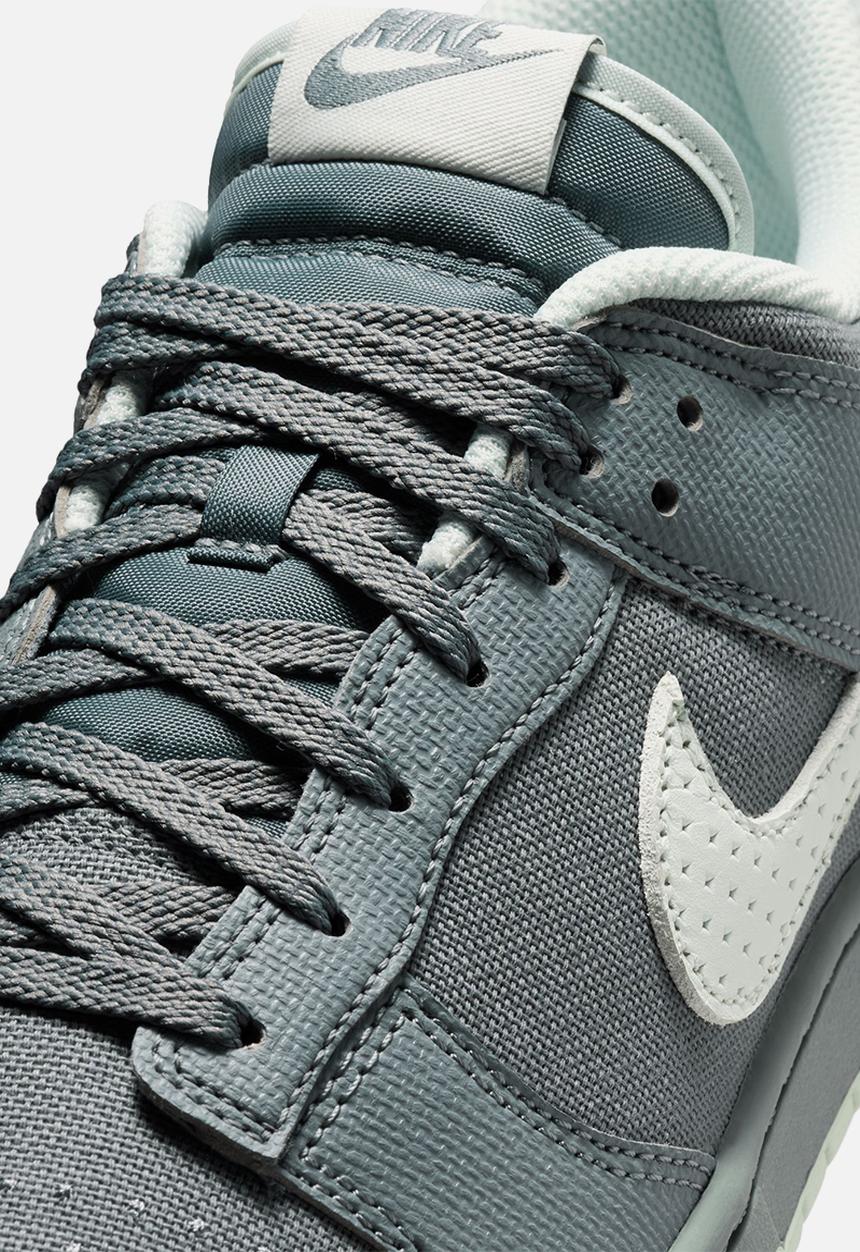 Nike - Nike Dunk Low Retro