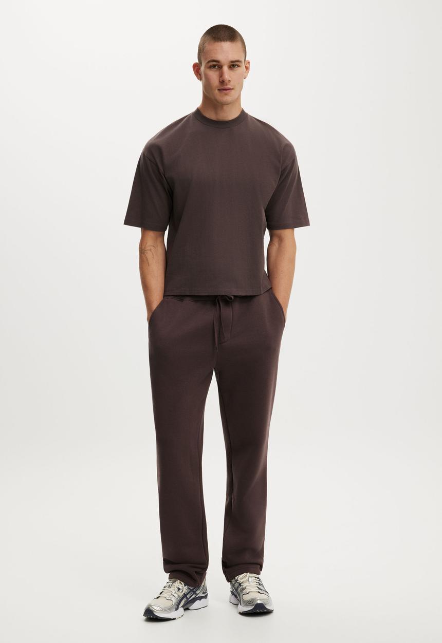 Cotton On - Relaxed track pant - dark brown