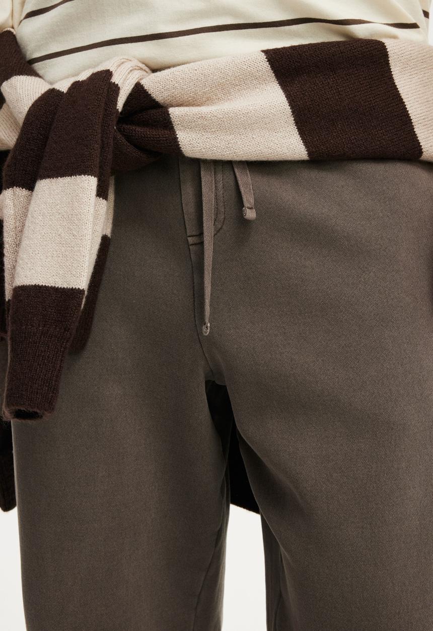 Cotton On - Super Baggy Track Pant - Washed Chocolate Wash