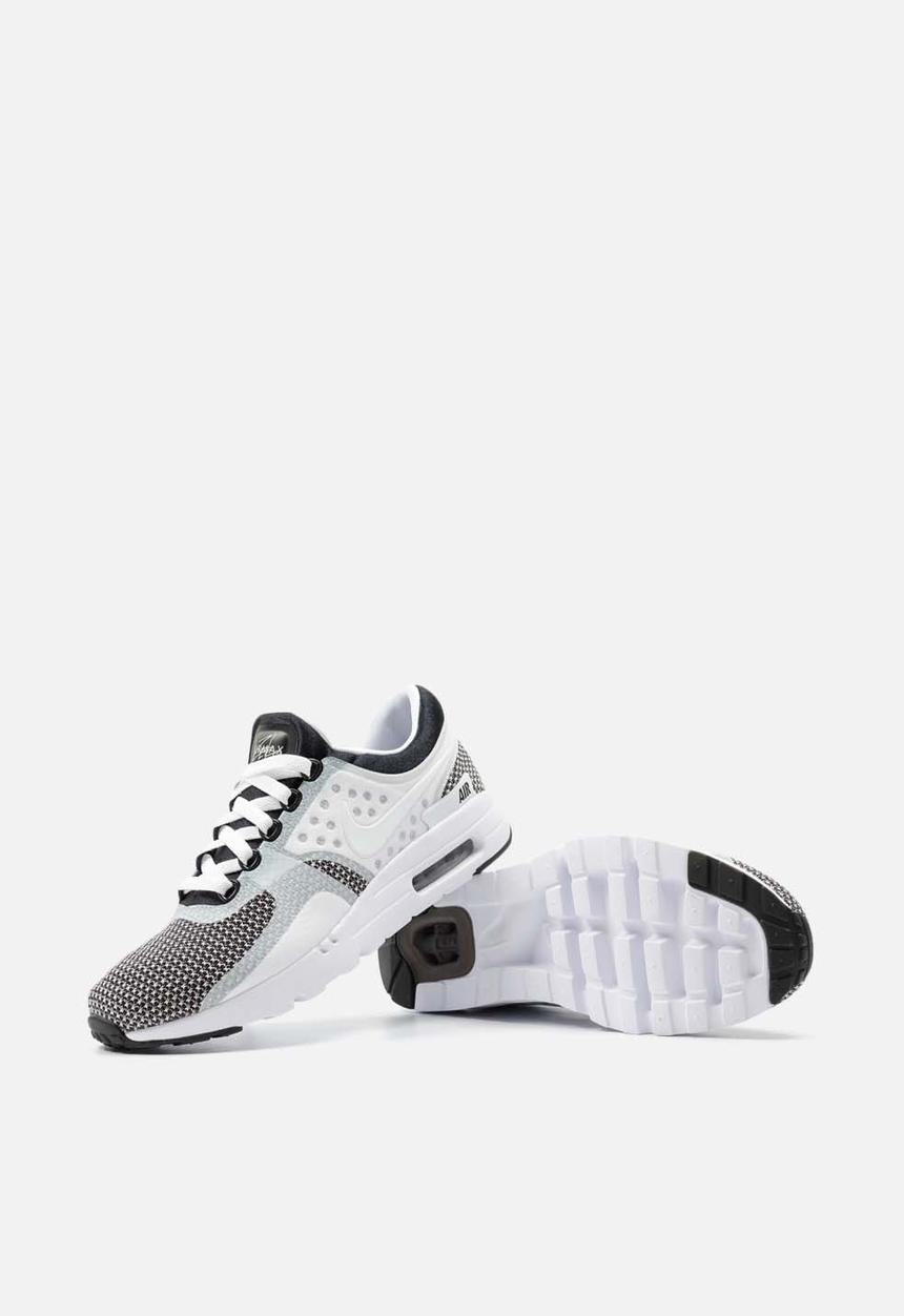 Nike - Air Max Zero Essential