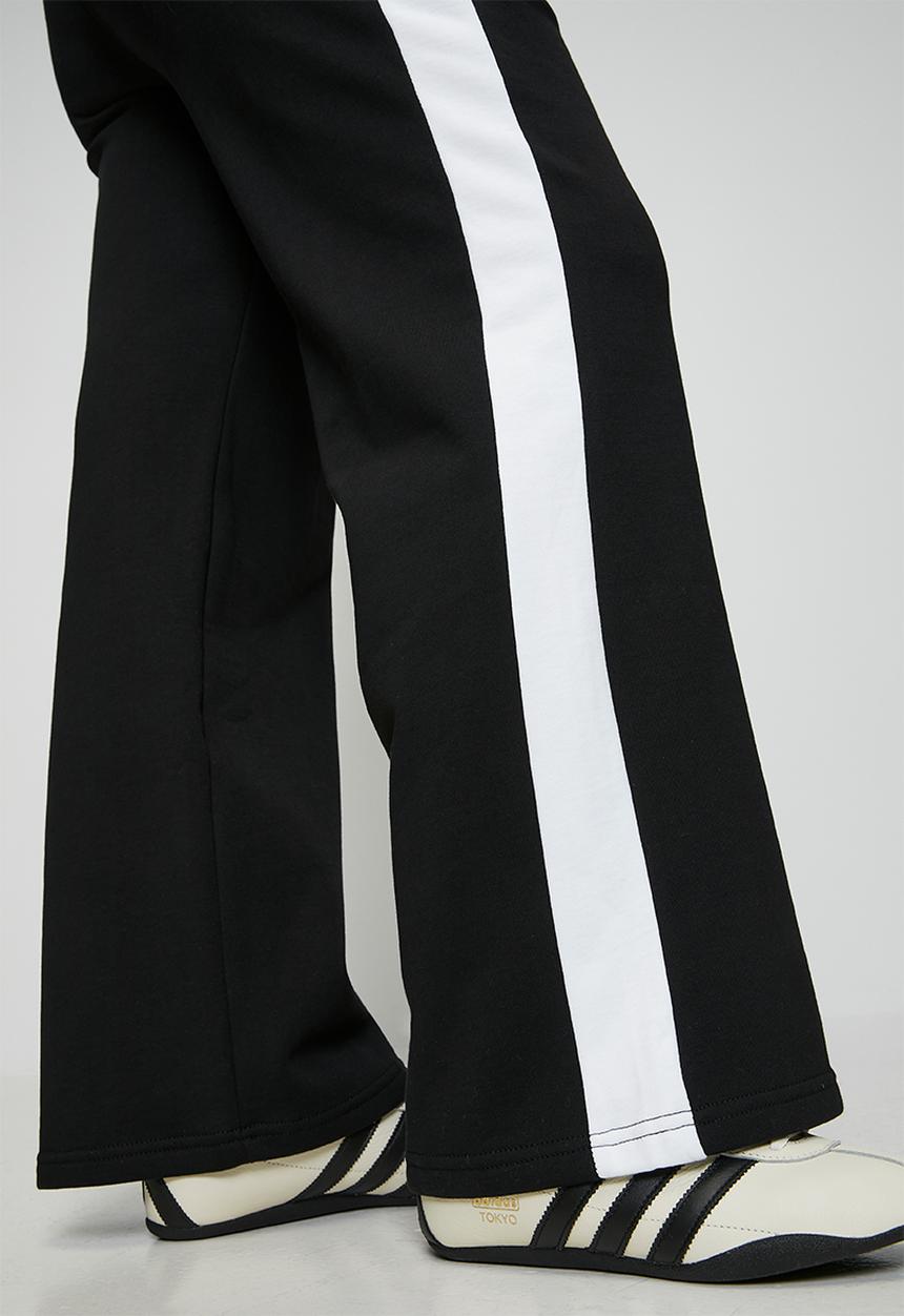 FILA - Plus Perry Sweatpants - Black/White